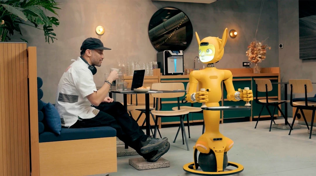 Automation Và Việc Làm: Ngành Nào Bị Ảnh Hưởng, Ngành Nào Phát Triển