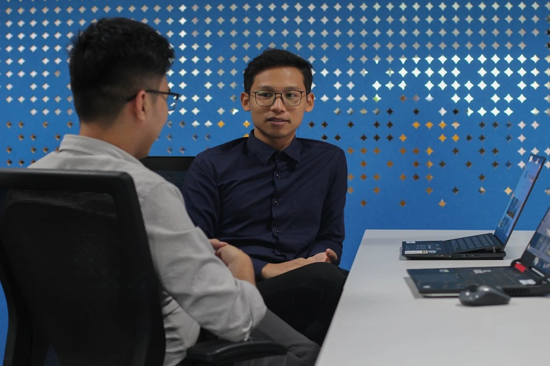 Phỏng Vấn Ứng Viên Cấp Cao: Kỹ Thuật Đánh Giá Cho Headhunter