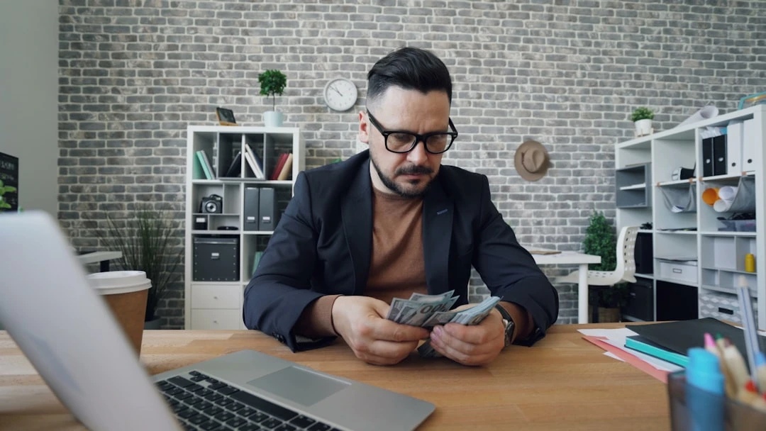 Remote Salary: Mức Lương Cho Nhân Viên Làm Việc Từ Xa Tại Việt Nam