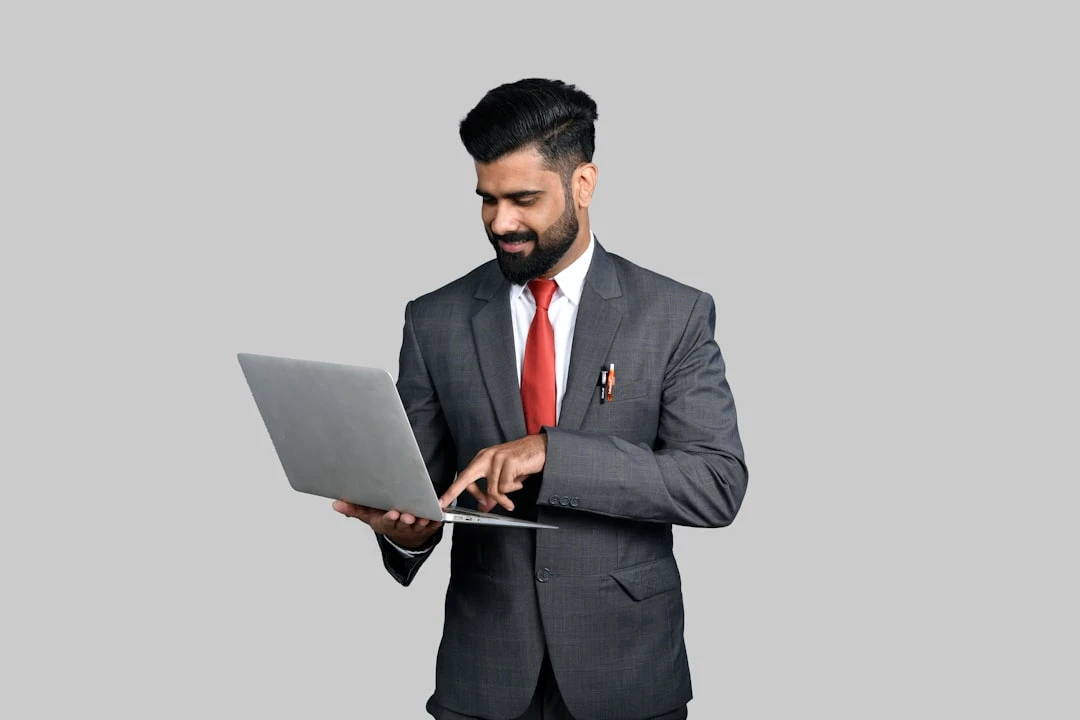 Headhunting vs Executive Search: Sự Khác Biệt Và Khi Nào Nên Dùng