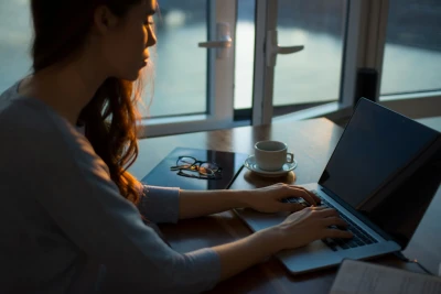 Những điều khoản cần có trong hợp đồng freelance recruiter