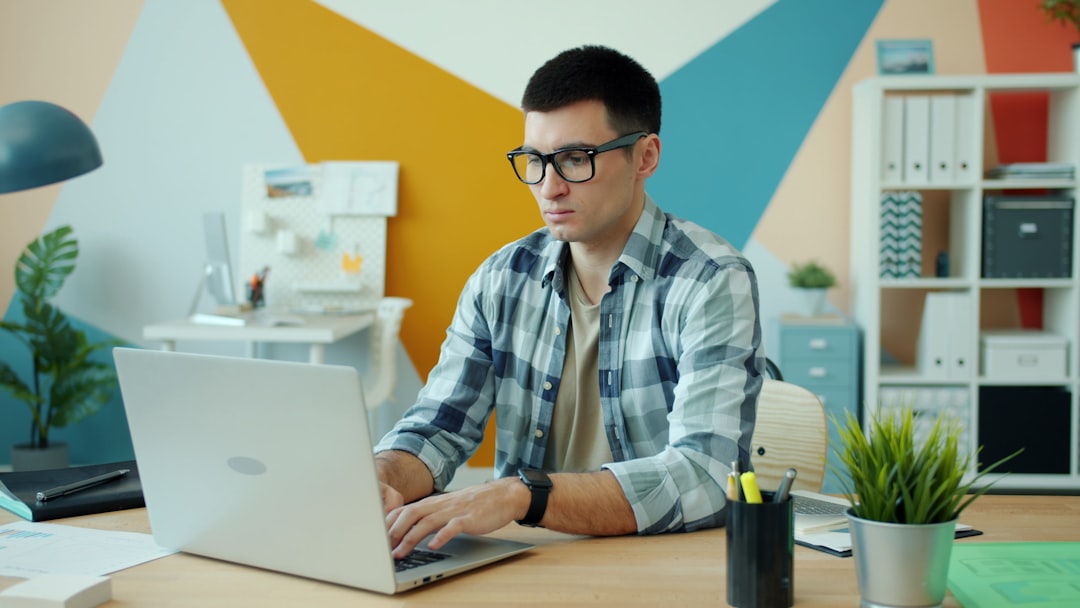 kiếm tiền từ tuyển dụng freelance - tổng quan và phân tích | TalentHunter.asia
