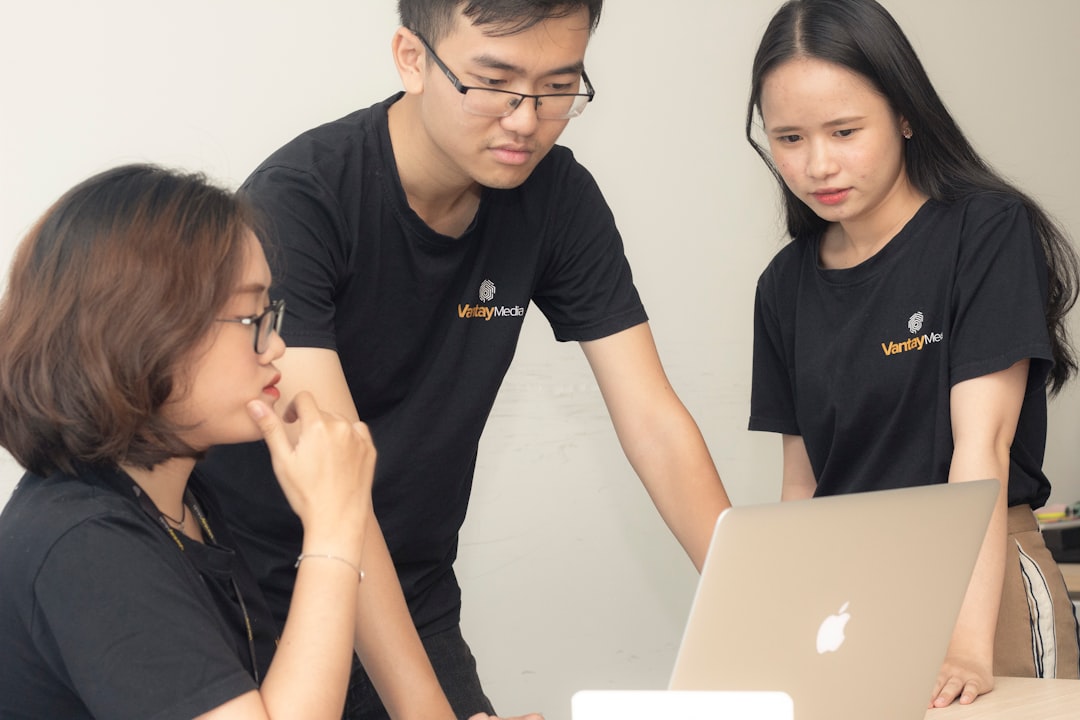 mạng lưới freelance recruiter vietnam - tổng quan và phân tích | TalentHunter.asia